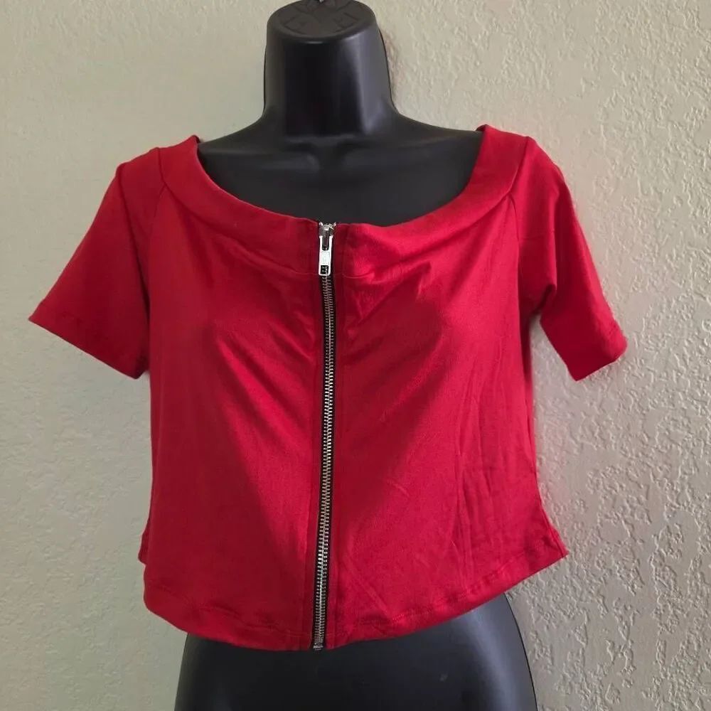 Switchblade Stiletto Zipper Front Crop Top